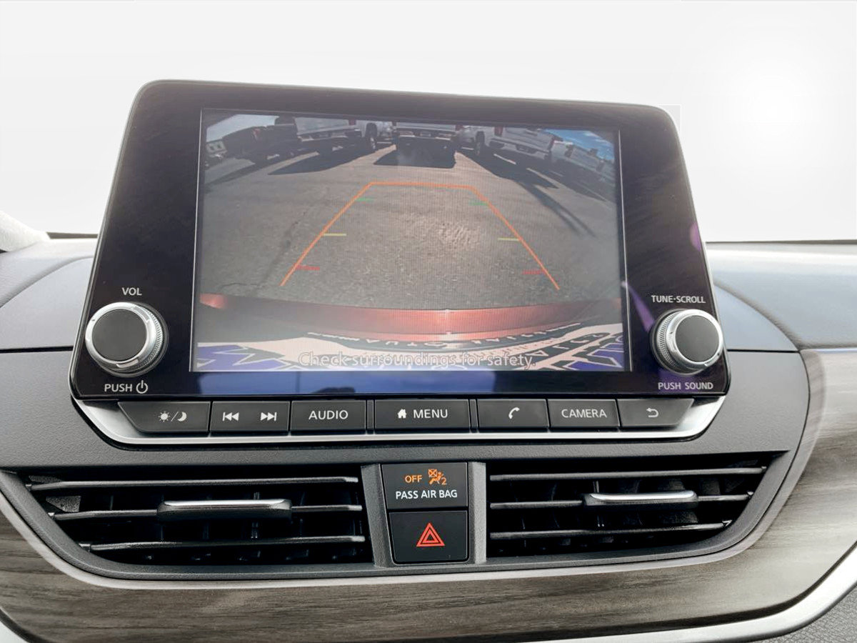 Used 2025 Nissan Altima 2.5 SV FWD image 26