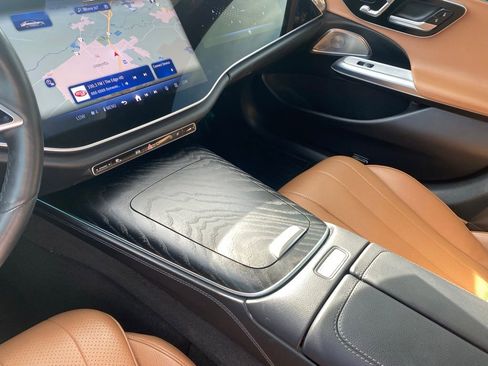 Used 2024 Mercedes-Benz E 350 4MATIC Sedan image 22