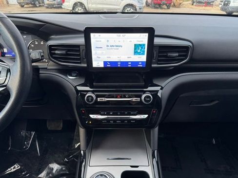 Certified 2022 Ford Explorer ST-Line w/ Class IV Trailer Tow Package image 2