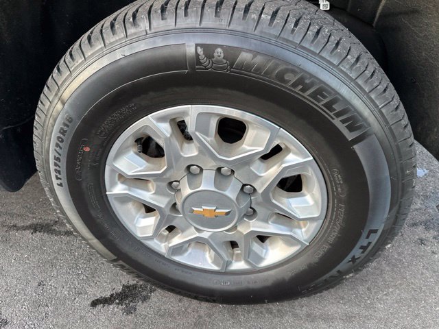 Used 2025 Chevrolet Silverado 2500 LT AWD/4WD image 9