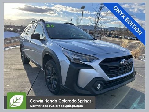 Used 2025 Subaru Outback Onyx Edition image 1