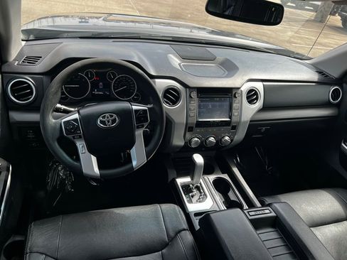 Used 2015 Toyota Tundra SR5 w/ SR5 Upgrade Package image 86