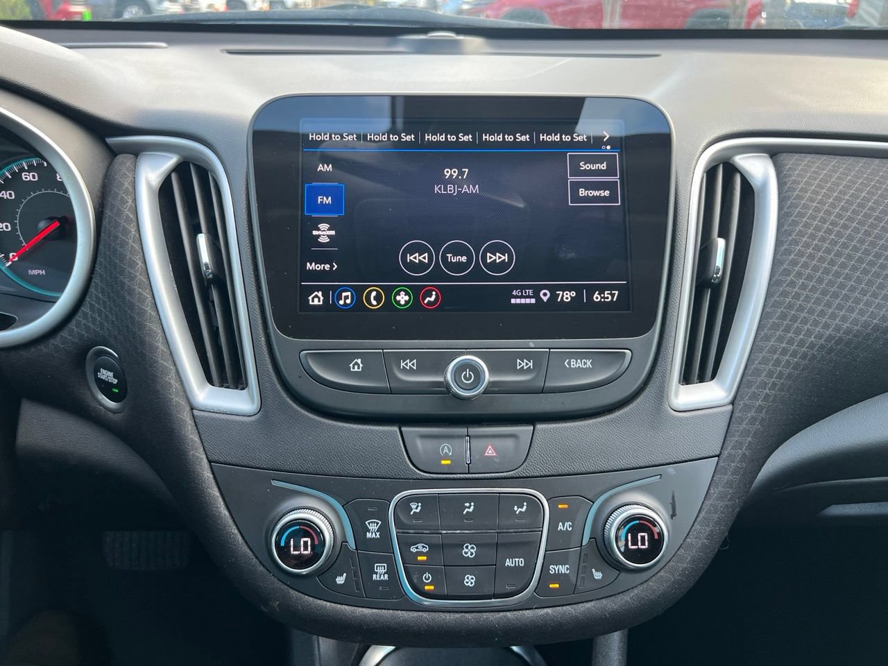 Used 2025 Chevrolet Malibu LT FWD image 19