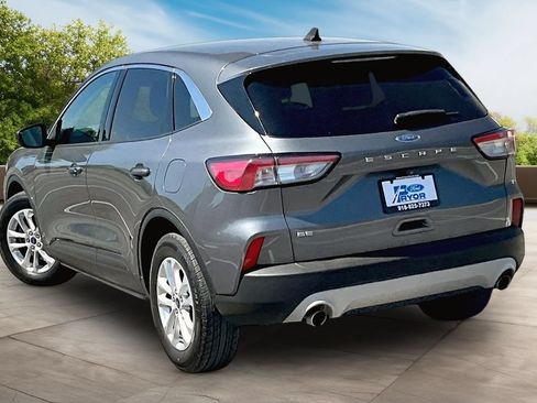 Used 2022 Ford Escape SE FWD image 9