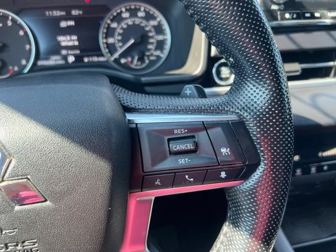 Used 2022 Mitsubishi Outlander SE FWD image 17