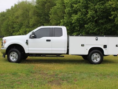 Used 2020 Ford F350 XL w/ Power Equipment Group image 2