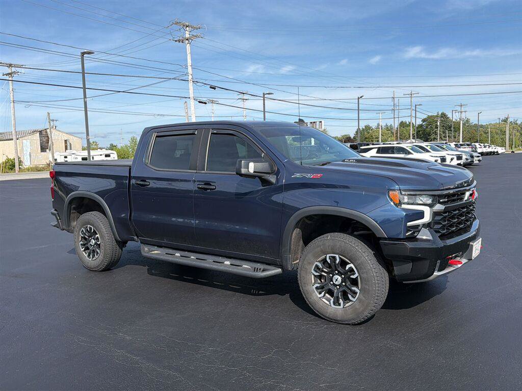 Used 2022 Chevrolet Silverado 1500 ZR2 w/ Technology Package AWD/4WD image 2