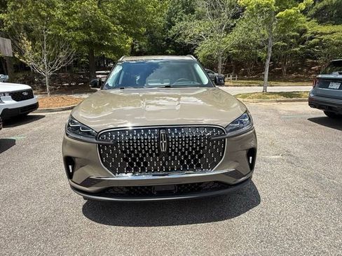 New 2025 Lincoln Aviator Reserve w/ Luxury Package image 15