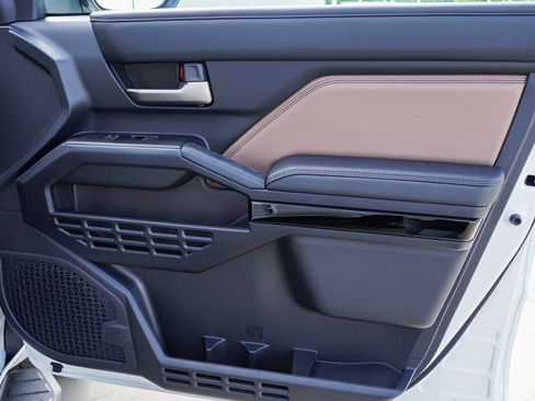 New 2026 Toyota 4Runner Limited AWD/4WD image 29