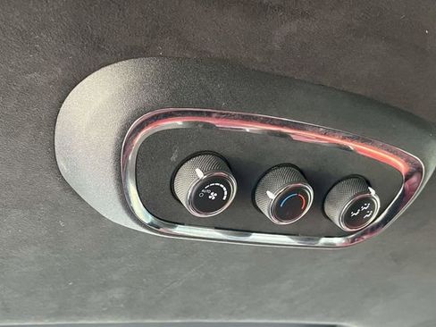 Used 2020 Dodge Durango R/T w/ Technology Group image 21