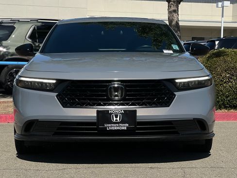 Used 2023 Honda Accord Sport image 9