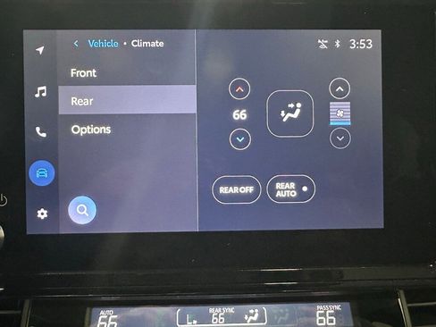 Used 2025 Toyota Sienna LE image 32