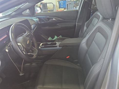 Used 2024 Chevrolet Equinox EV LT AWD/4WD image 7