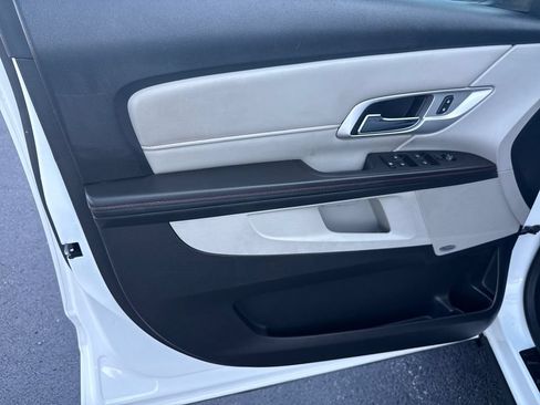 Used 2014 GMC Terrain SLE FWD image 11
