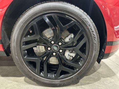 Used 2020 Land Rover Range Rover Evoque R-Dynamic S image 31