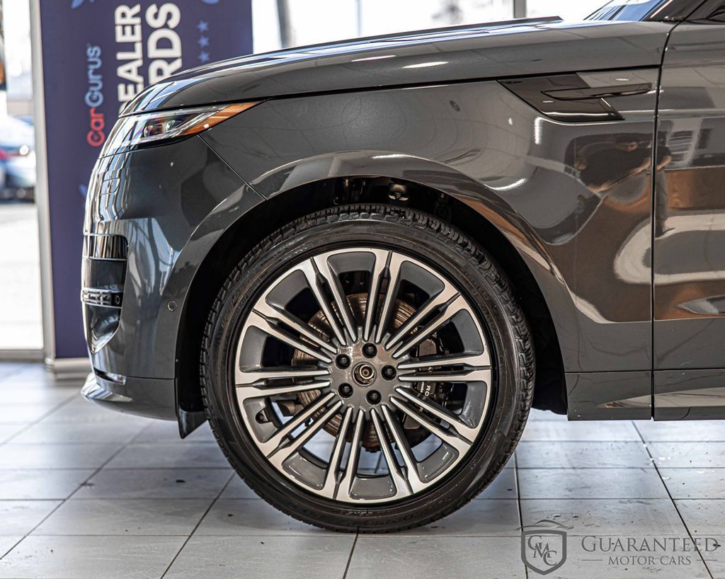 Used 2024 Land Rover Range Rover Sport Dynamic SE AWD/4WD image 7