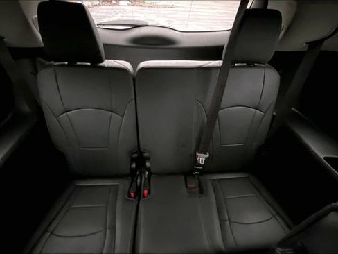 Used 2021 Buick Enclave Avenir w/ Avenir Technology Package image 28