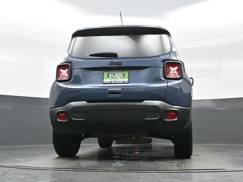 Used 2023 Jeep Renegade Latitude AWD/4WD image 30