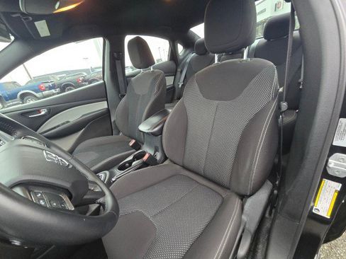 Used 2015 Dodge Dart SXT image 25