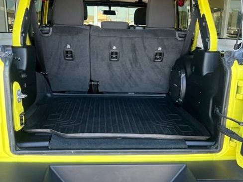 Used 2023 Jeep Wrangler Unlimited Rubicon w/ Xtreme 35 Tire Package AWD/4WD image 22