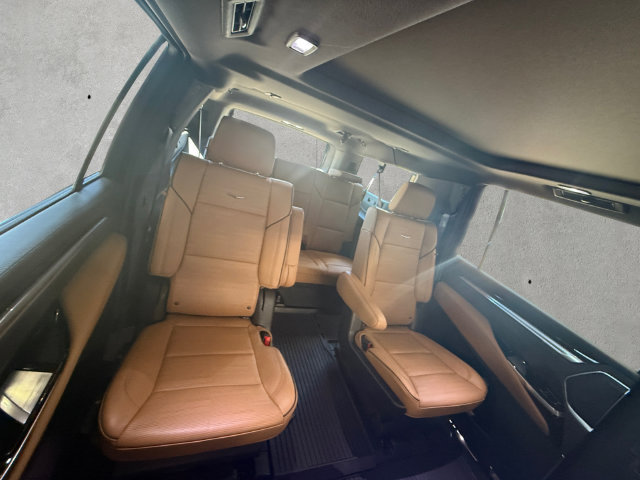 Certified 2026 Cadillac Escalade ESV Luxury w/ Touring Package AWD/4WD image 22