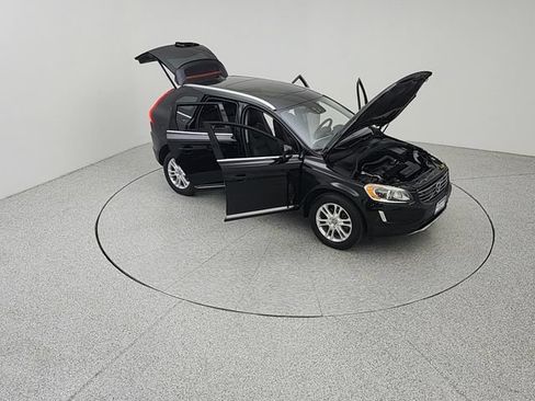 Used 2015 Volvo XC60 T5 Platinum w/ Protection Package AWD/4WD image 22