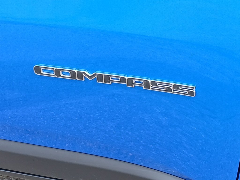 Used 2025 Jeep Compass Limited AWD/4WD image 28