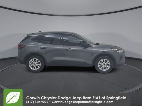 Used 2025 Ford Escape Active w/ Cold Weather Package image 17