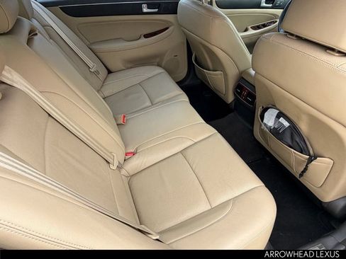 Used 2012 Hyundai Genesis 3.8 w/ Premium Pkg RWD image 33
