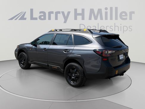 Certified 2024 Subaru Outback Wilderness AWD/4WD image 3