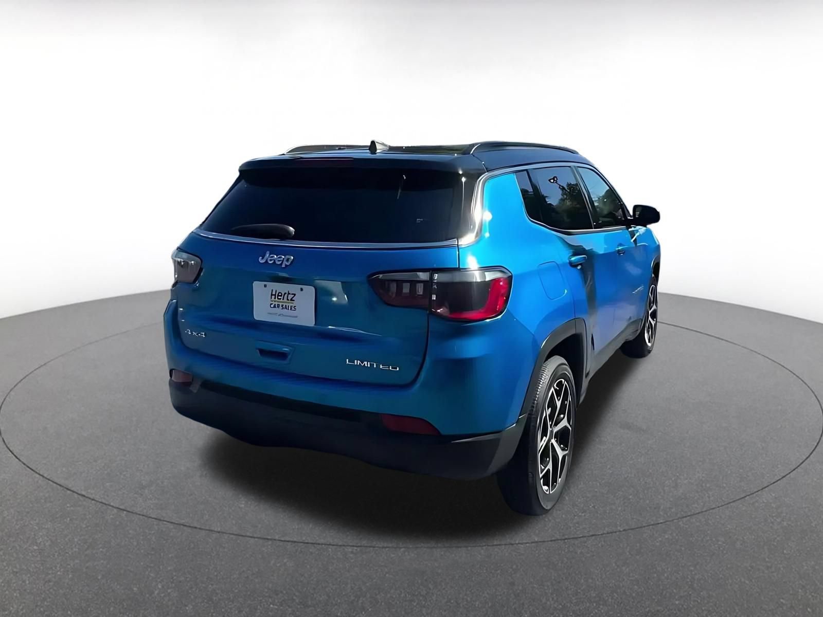 Used 2025 Jeep Compass Limited AWD/4WD image 14