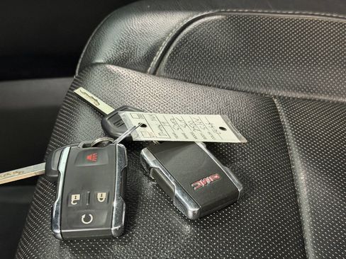 Used 2019 GMC Sierra 2500 SLT w/ Duramax Plus Package image 22