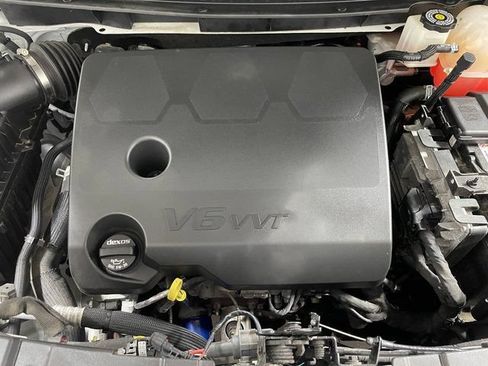 Used 2023 Chevrolet Traverse LT w/ Midnight/Sport Edition AWD/4WD image 23