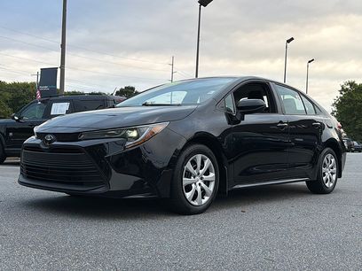 Used 2025 Toyota Corolla LE