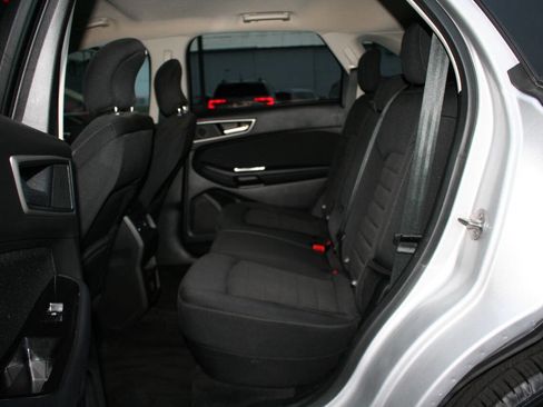 Used 2018 Ford Edge SEL image 19