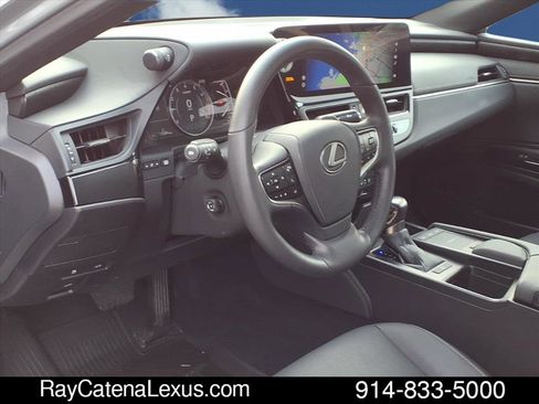 Certified 2022 Lexus ES 350 w/ Premium Package image 9