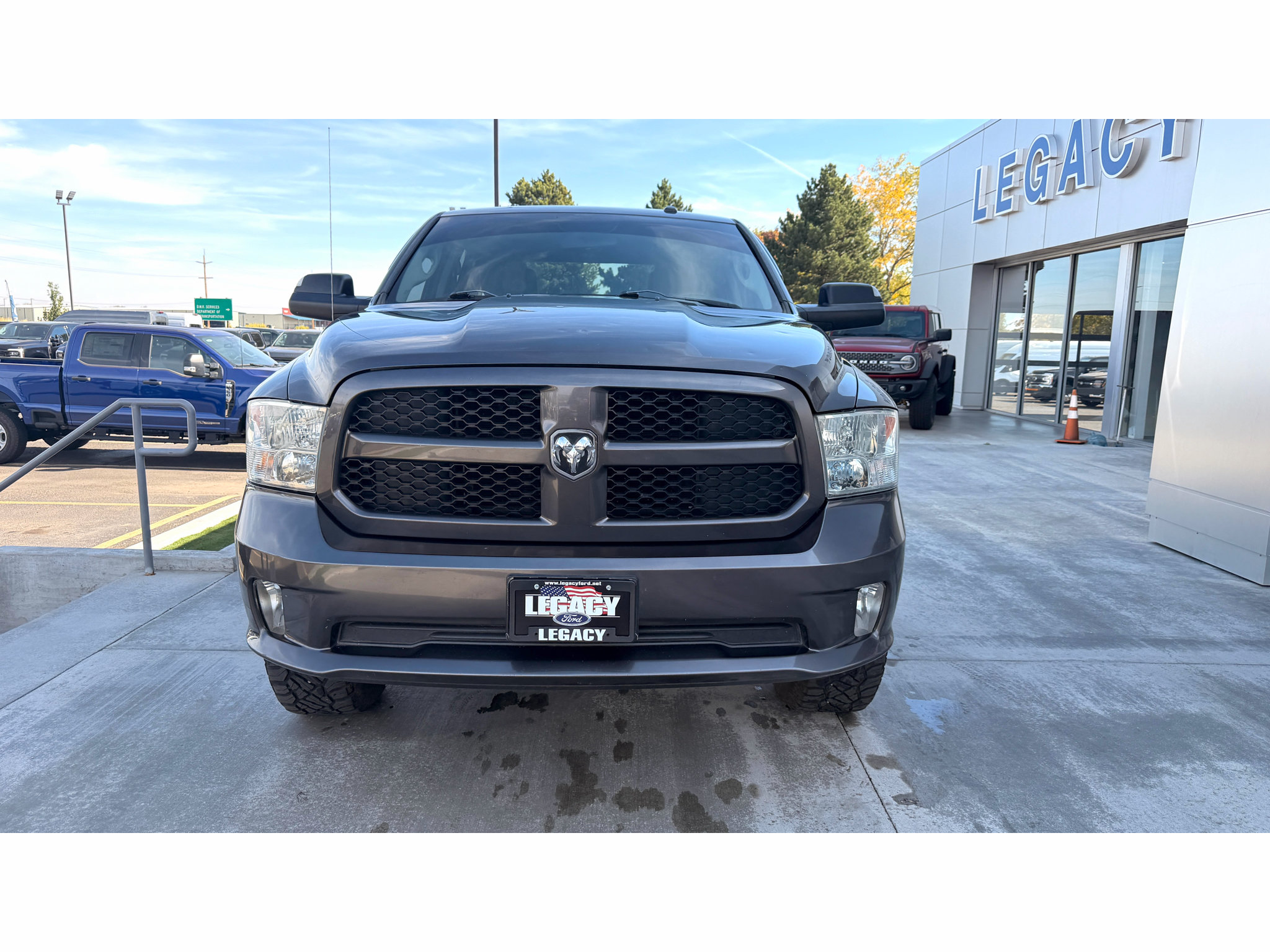 Used 2014 RAM 1500 Express AWD/4WD image 2