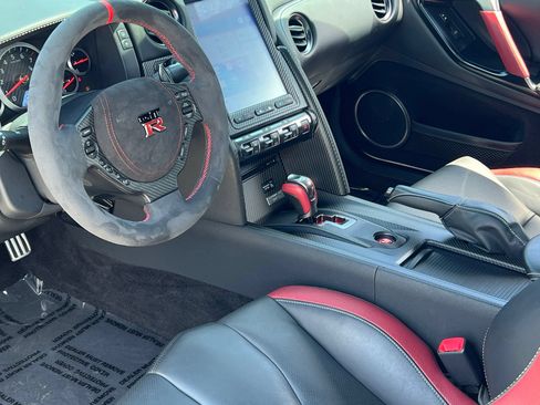 Used 2016 Nissan GT-R Black Edition AWD/4WD image 24