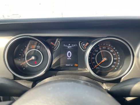 Used 2022 Jeep Wrangler Unlimited Sport image 21