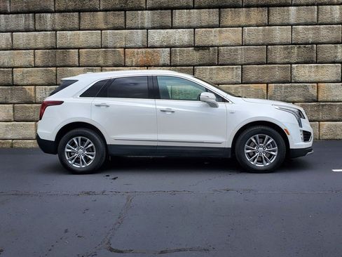 Certified 2023 Cadillac XT5 Premium Luxury w/ Technology Package AWD/4WD image 5