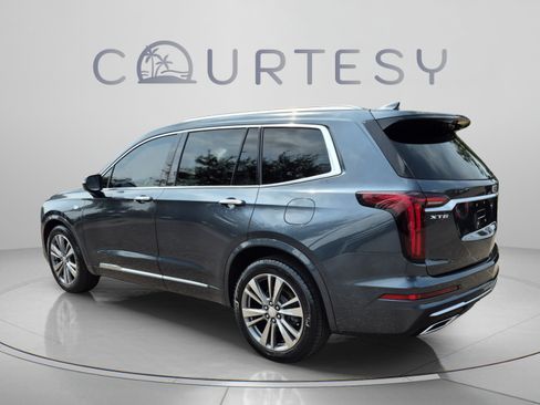 Used 2020 Cadillac XT6 Premium Luxury FWD image 3