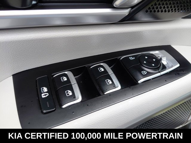 Certified 2024 Kia Telluride S w/ S Sunroof Package FWD image 20