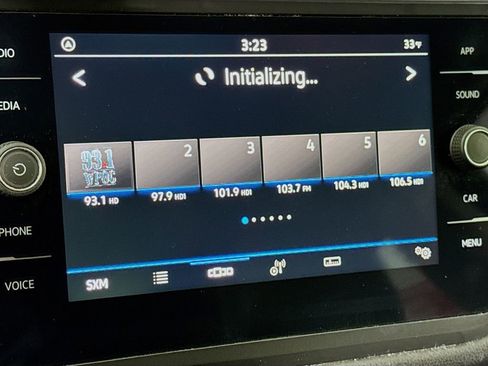 Used 2023 Volkswagen Tiguan SE FWD image 6