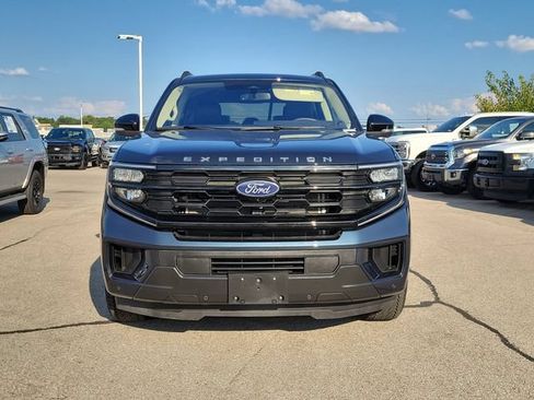 Certified 2025 Ford Expedition Active AWD/4WD image 8