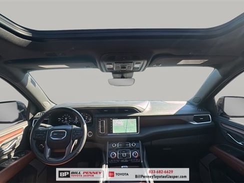 Used 2023 GMC Yukon Denali Ultimate image 10