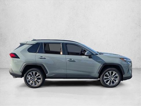 Used 2023 Toyota RAV4 XLE Premium FWD image 4