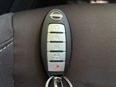 Used 2025 Nissan Altima 2.5 SV FWD image 21