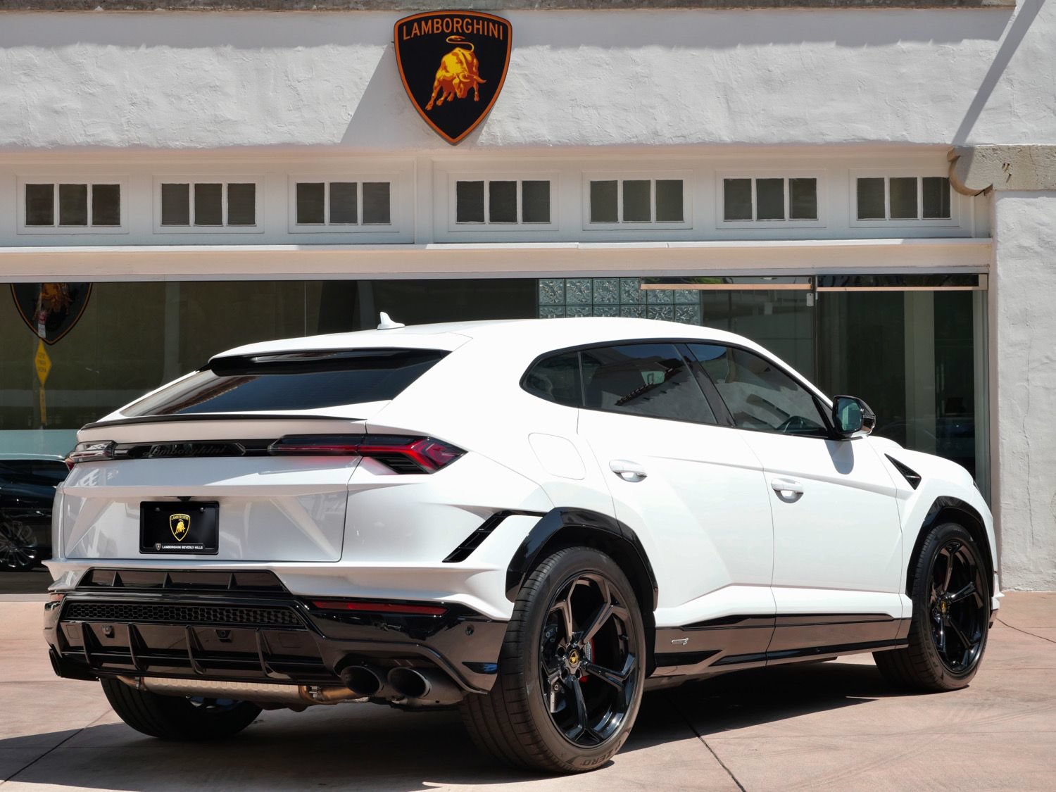 Used 2023 Lamborghini Urus S AWD/4WD image 5
