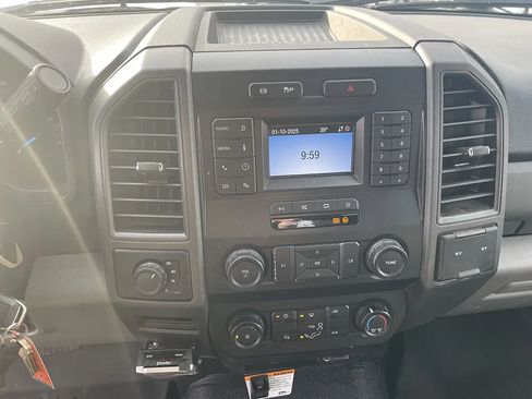 Used 2021 Ford F550 4x4 Regular Cab Super Duty image 24