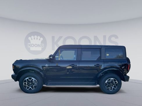 New 2025 Ford Bronco Outer Banks image 2